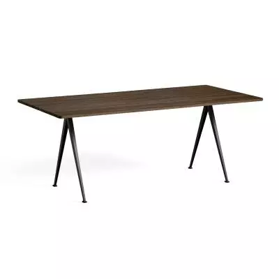 Hay / Table PYRAMID 02 190, 250 et 300 cm chêne fumé, pieds noir ou beige