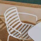 Chaise outdoor avec accoudoirs STREET / H. assise 45 cm / 12 coloris