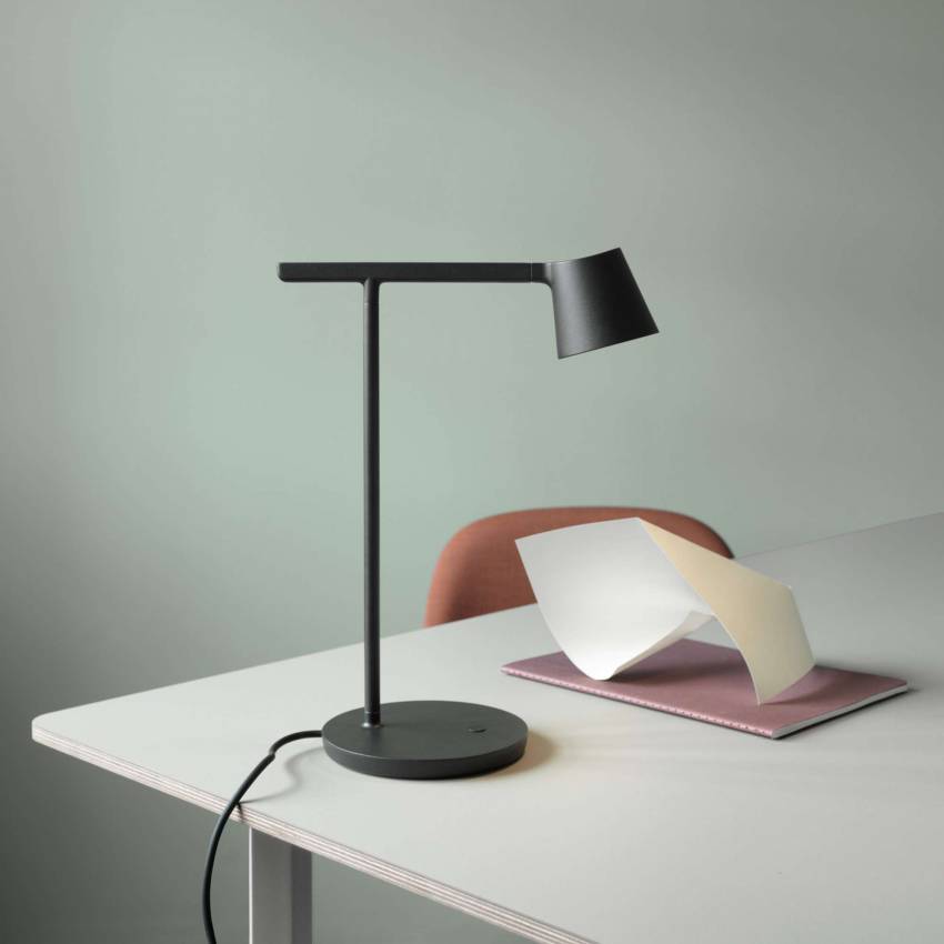 Lampe de table TIP LED / H. 40 cm / Alu / Noir / Muuto