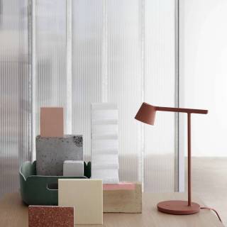 Lampe de table TIP LED / H. 40 cm / Alu / Orange / Muuto
