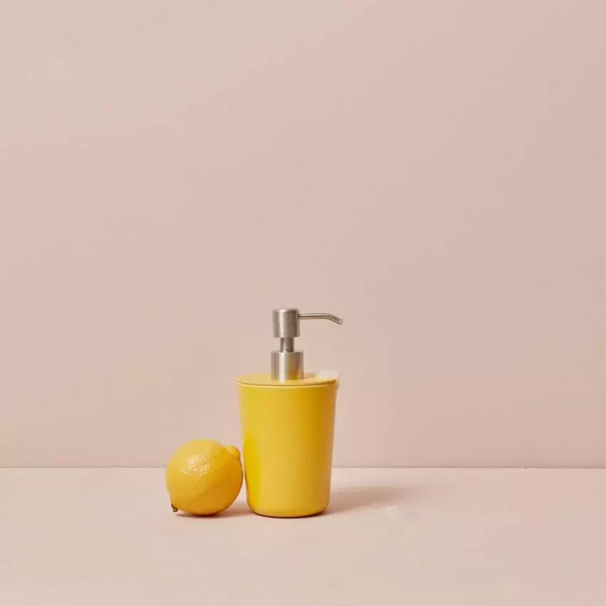 Distributeur de savon BANO / 20 cl / ø 8,5 x 17,5 cm / Jaune Lemon / Ekobo