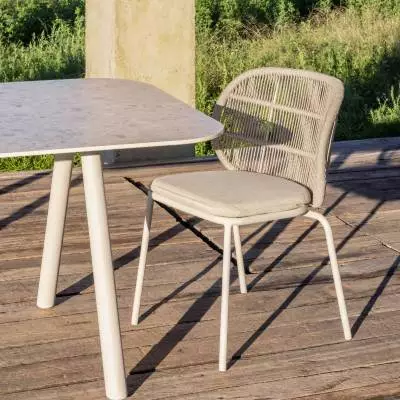 Chaise de jardin KODO / H. assise 45 cm / Corde Polypropylène / Piétement Blanc / Coussin Beige / Vincent Sheppard