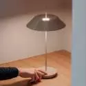 Lampe sans fil MAYFAIR / H. 38 cm / Métal et Plastique / Beige / Vibia