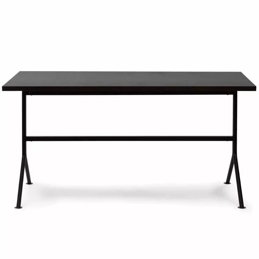Table de bureau KIP / Piétement métal noir / Plateau en bois de pin marron foncé / Normann Copenhagen